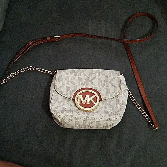 Michael Kors Handbags - Michael Kors Fulton Signature Mini Crossbody